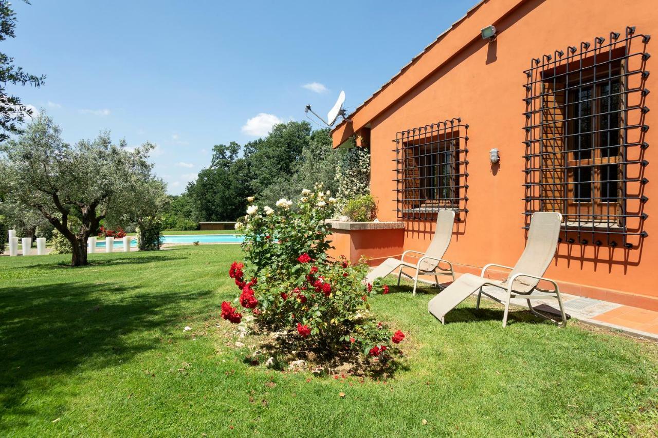 Villa In Via Della Marcigliana Casale Torre San Giovanni Zewnętrze zdjęcie